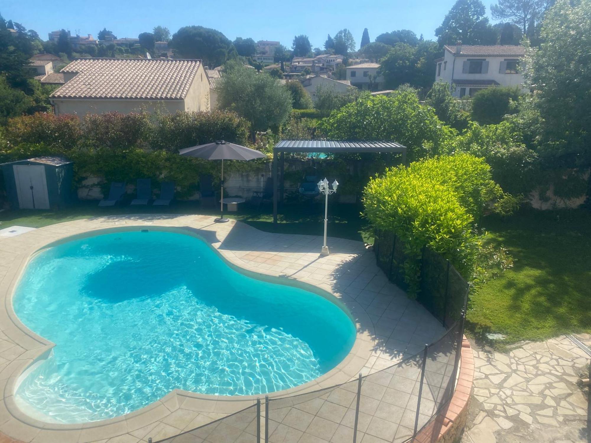 3 Pieces Climatise En Rez De Jardin Avec Piscine Daire Villeneuve-Loubet Dış mekan fotoğraf